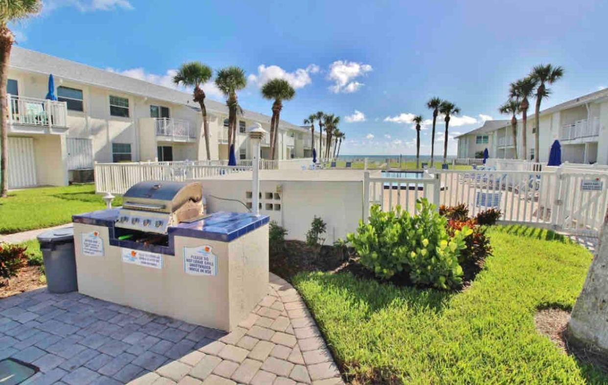 Beachside Serenity Private Balcony With Ocean View, Heated Pool, Bbq, King Bed Appartement New Smyrna Beach
