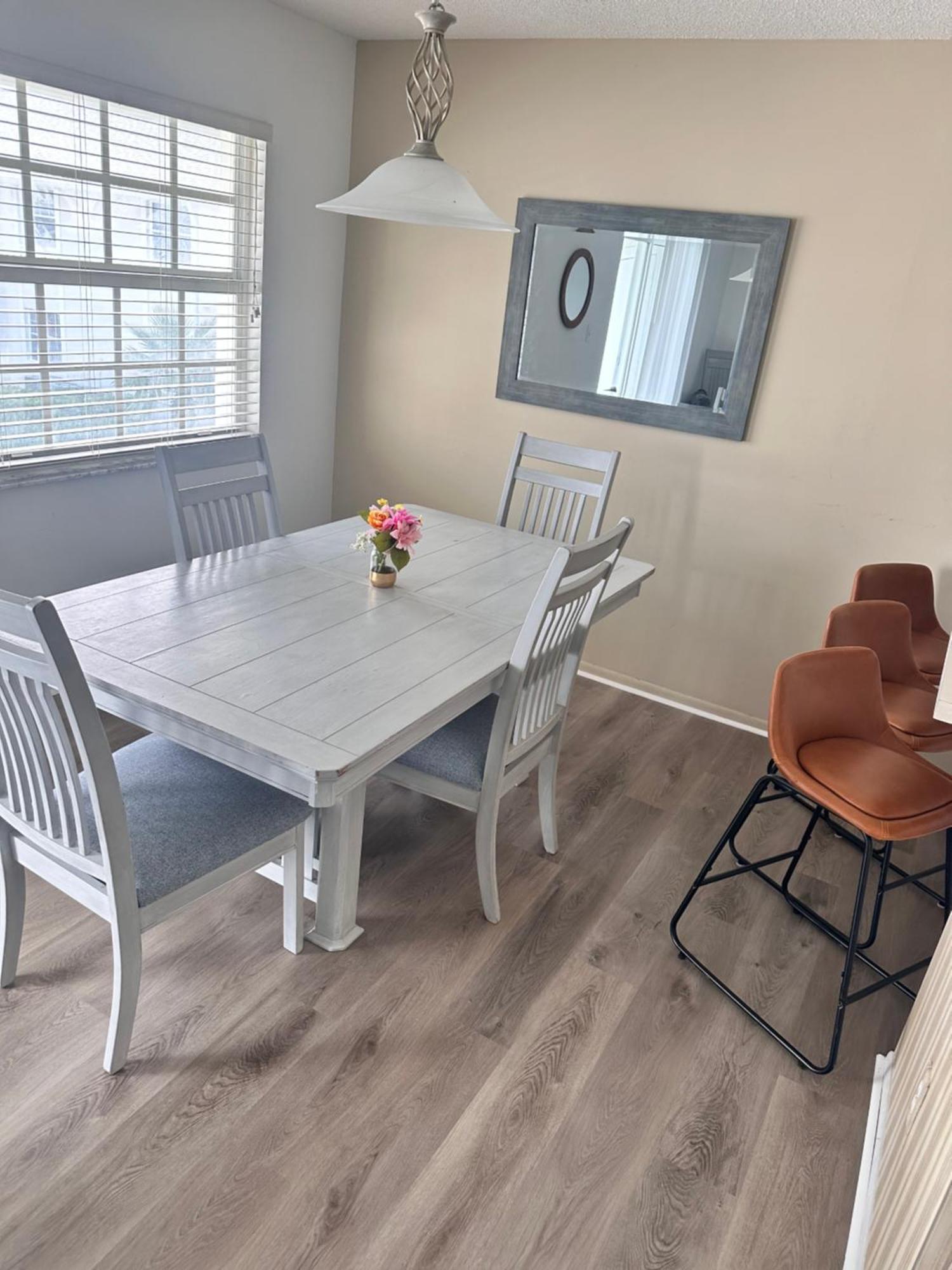 Beachside Serenity Private Balcony With Ocean View, Heated Pool, Bbq, King Bed Appartement